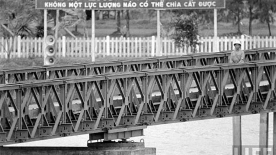 "Câu hò bên bờ Hiền Lương": Cảm xúc và tình yêu khi đất nước còn chia cắt